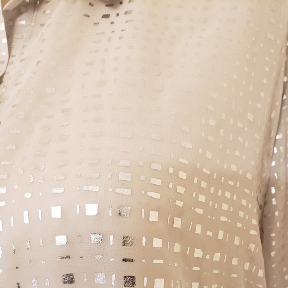 Chico's Sheer Tunic Style Blouse size 3. - Picture 8 of 11